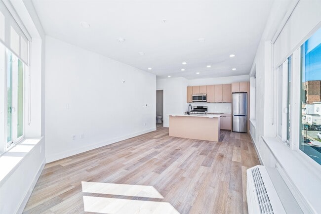 Building Photo - 293 Fairmount Ave