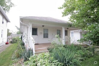 Building Photo - Great Location in Speedway