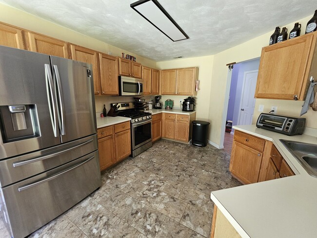 Building Photo - 6734 Burbage Landing Cir