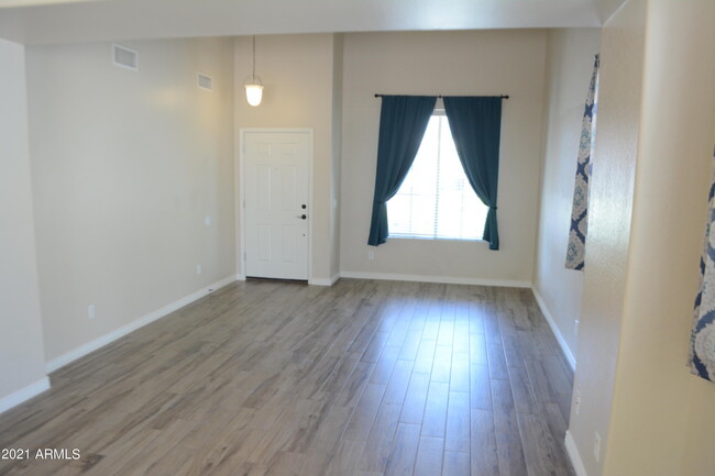 Building Photo - 14859 N 174th Ln