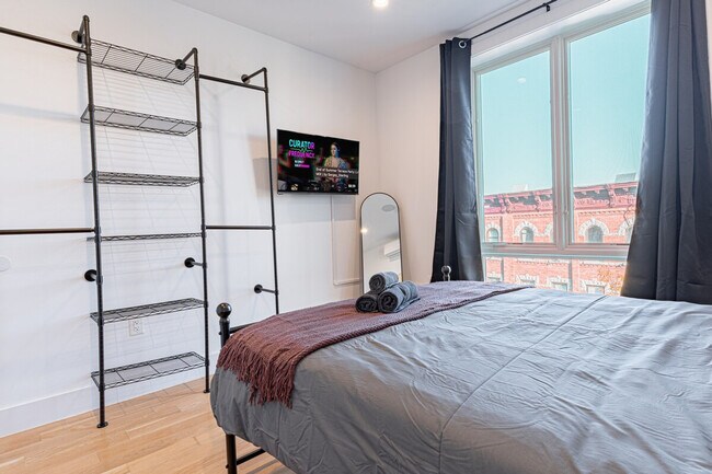 Building Photo - 1255 Decatur St