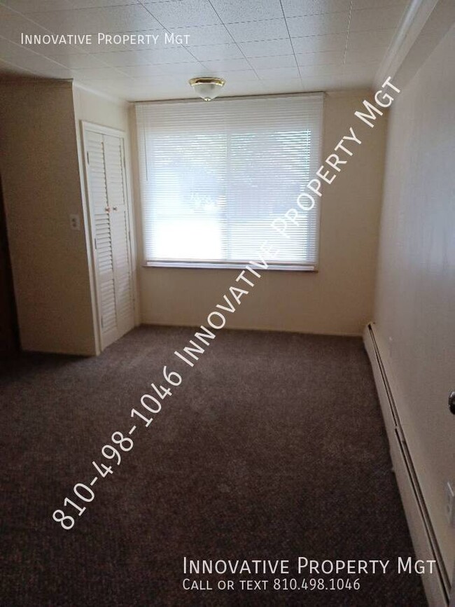 Building Photo - 5181 1/2 N. Elms-#1