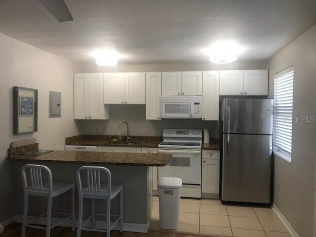 Building Photo - 6755 Gulf Winds Dr