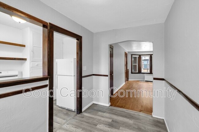 Building Photo - 137 Sanders Rd