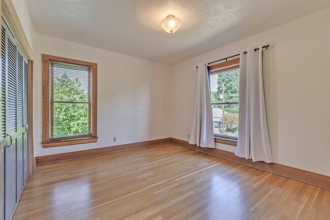 Building Photo - Historic Elegance Meets Modern Comfort – Beautifully Restored 1904 Victorian in the Heart of Fore...