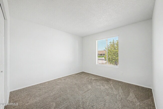 Building Photo - 17213 N 35th Dr