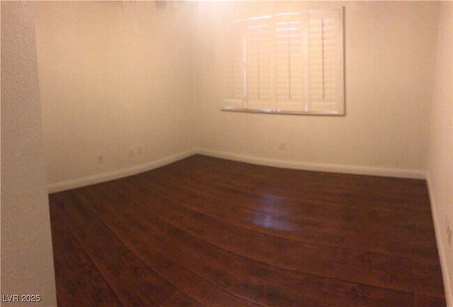 Building Photo - 2750 S Durango Dr