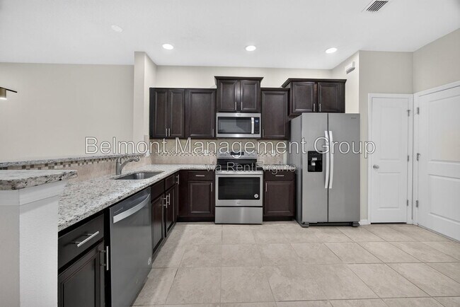 Building Photo - 3004 Alessa Loop