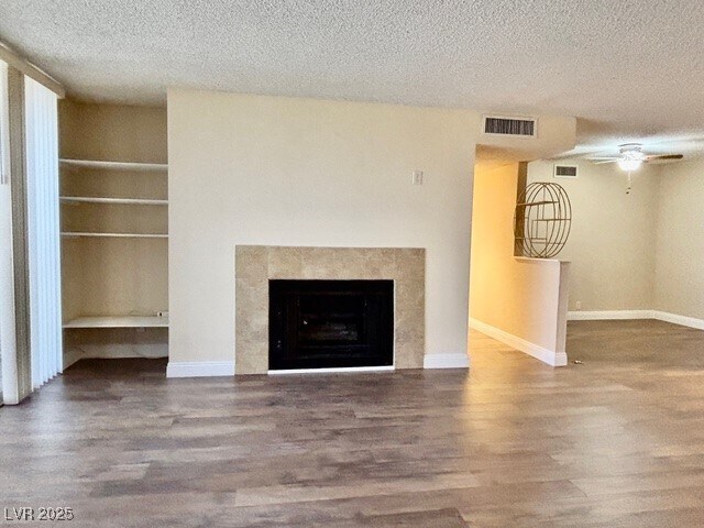 Building Photo - 750 S Royal Crest Cir