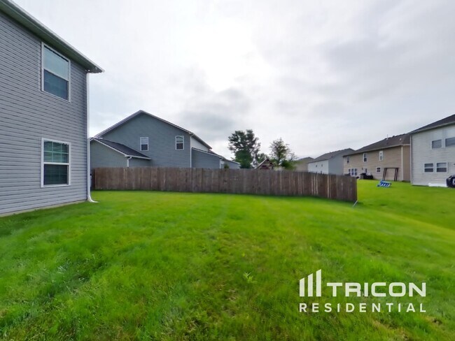 Building Photo - 10433 Long Branch Dr