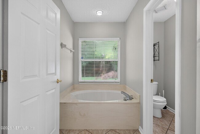 Building Photo - 11669 Collins Creek Dr