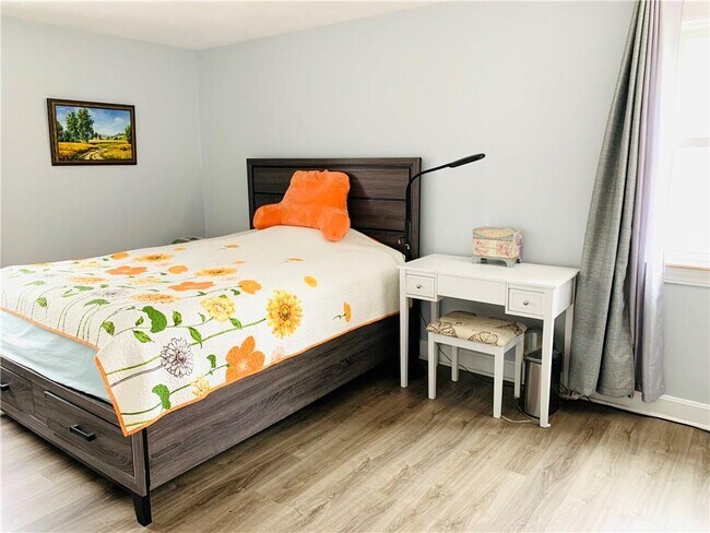 Building Photo - 35 Ashumet Rd