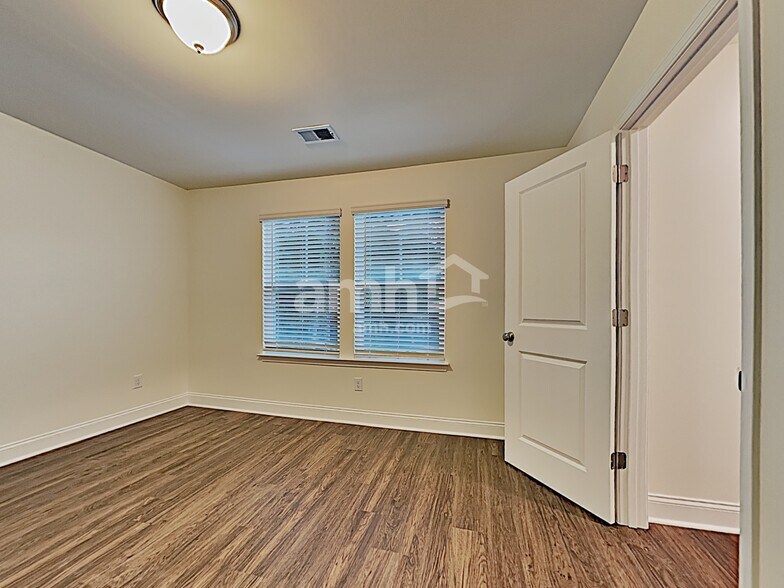 Building Photo - 178 Sweet Gum Dr