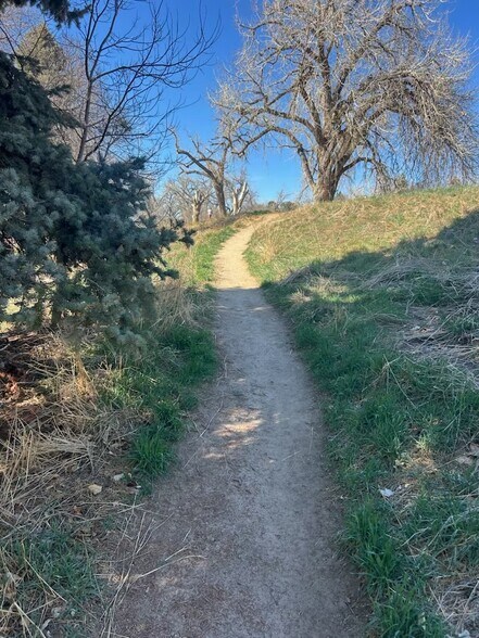 Building Photo - 1818 S Quebec Way