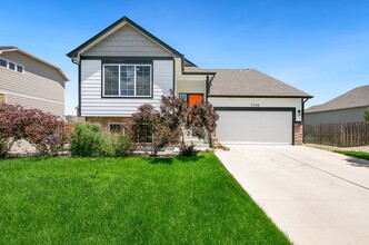 Building Photo - Totally Updated 3 Bedroom 4 Bath home