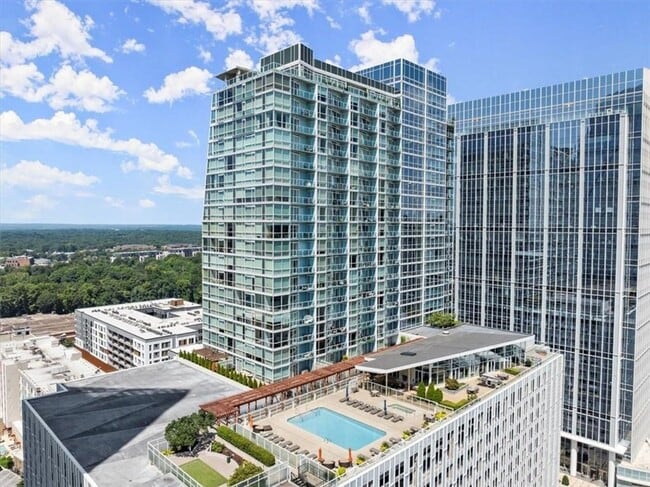 Building Photo - 10 Terminus Luxury 2 Bedroom Condo in Hear...
