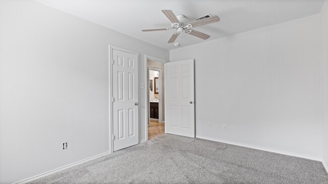 Building Photo - 22848 Lantern Hills Dr