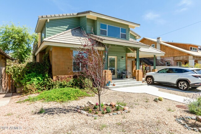 Building Photo - 129 N 11th Ave