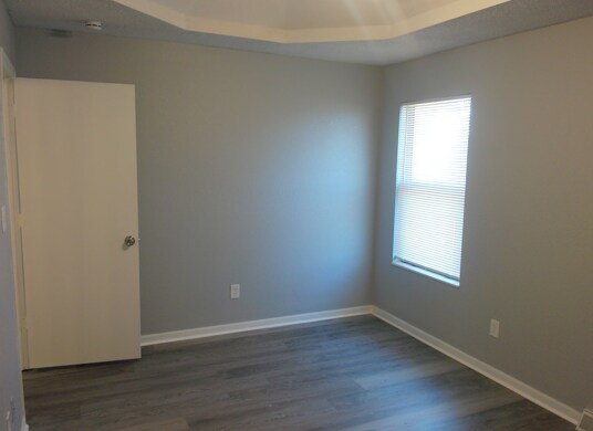 Building Photo - Fully rehabbed duplex with 3 bedrooms and 2 baths in Sugar Creek, MO