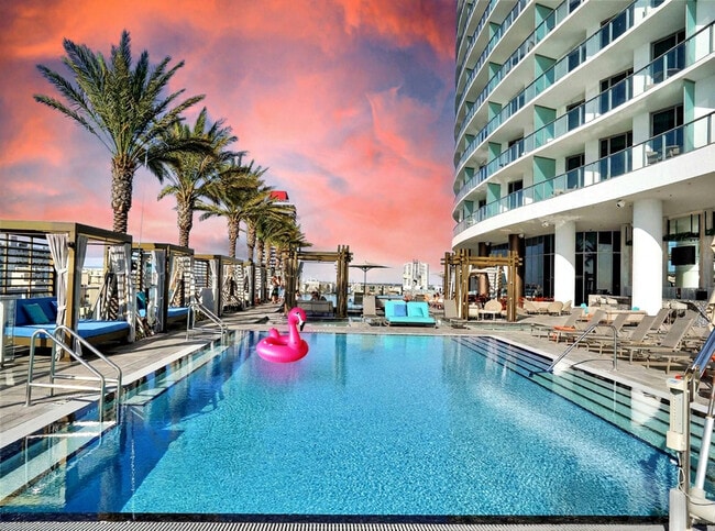 Building Photo - 4111 S Ocean Dr