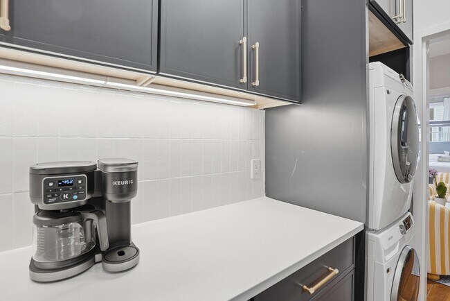 Building Photo - 309 Lorch St