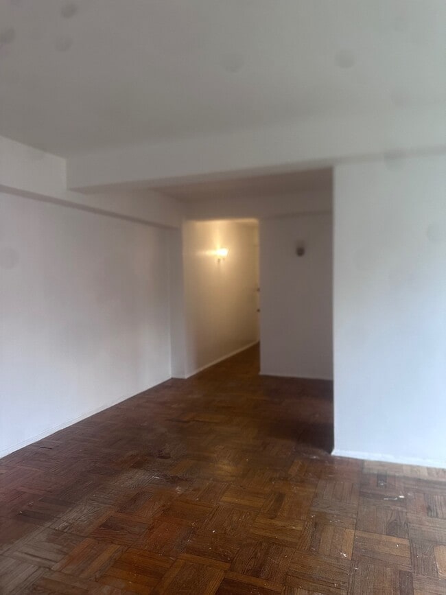 Building Photo - 1641 Metropolitan Ave