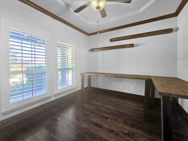 Building Photo - Immaculate 4-Bedroom Home with Luxury Upgr...
