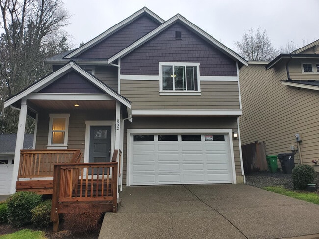 Primary Photo - 1502 Onyx St SE