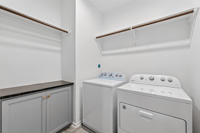 Building Photo - 5011 Pr Ter Ln