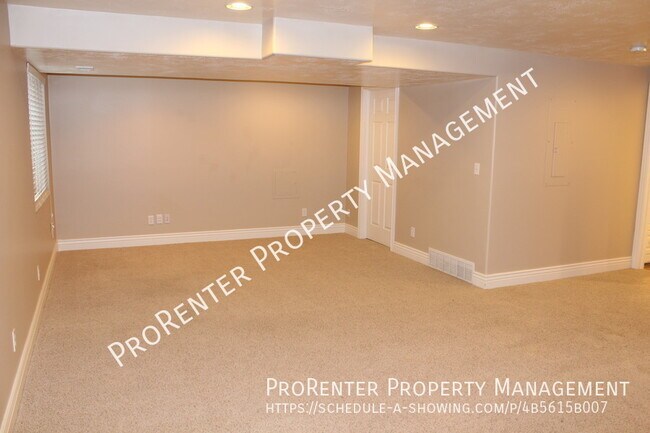 Building Photo - 1398 N 2585 W
