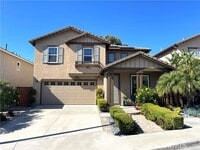 Building Photo - 8835 Fallbrook Way