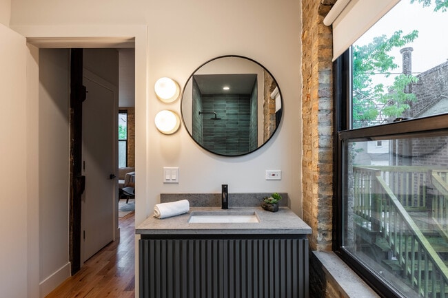 Building Photo - 2228 N Kedzie Blvd