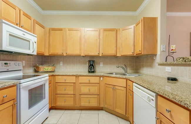 Building Photo - GREAT LOCATION NEAR MEDICAL & USAA | 3 BED...