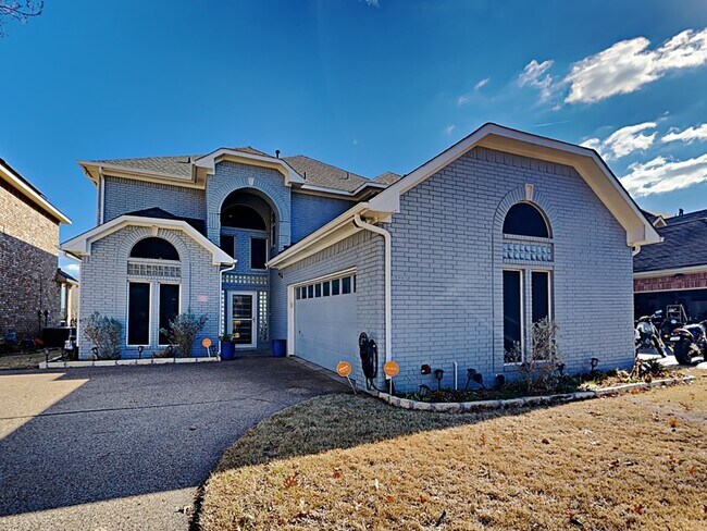 Building Photo - 4322 Duck Pond Ln