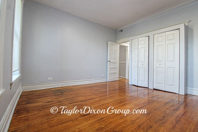 Building Photo - 5407 S Indiana Ave