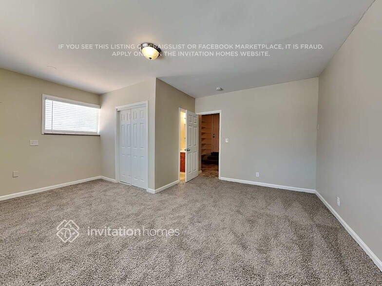 Building Photo - 2760 Orchid St