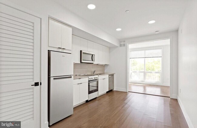 Building Photo - 2415 37th St NW
