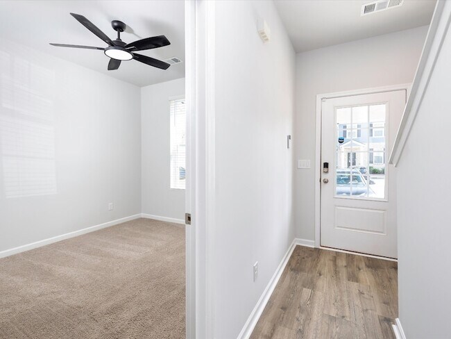 Building Photo - 1416 Walker Wy