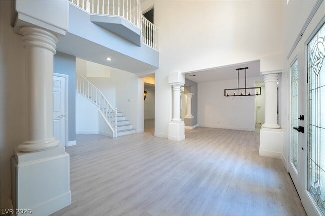 Building Photo - 4875 Impressario Ct