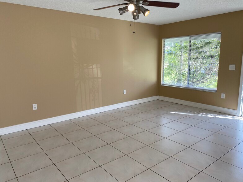 Building Photo - 525 Heatherton Vlg