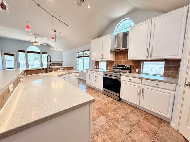 Building Photo - 312 Middle Ground Cove