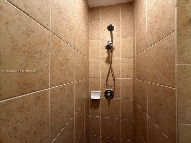 Building Photo - 6330 S Station Square