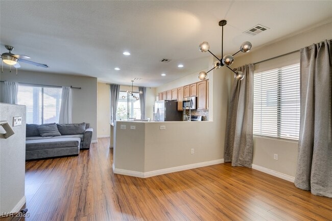 Building Photo - 5410 Coral Ribbon Ave