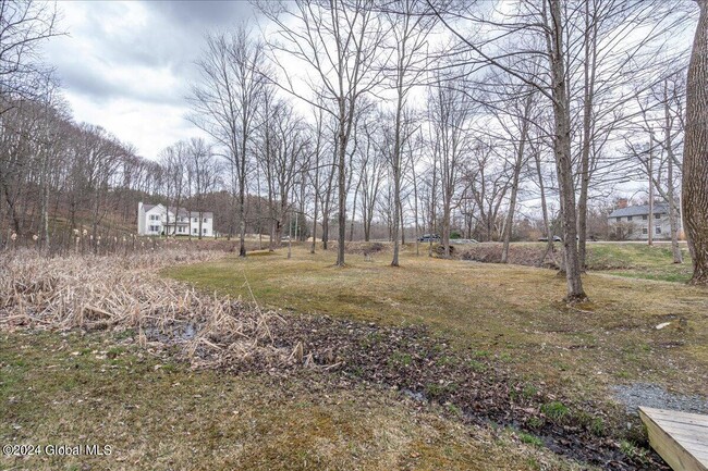 Building Photo - 40 Vischer Ferry Rd