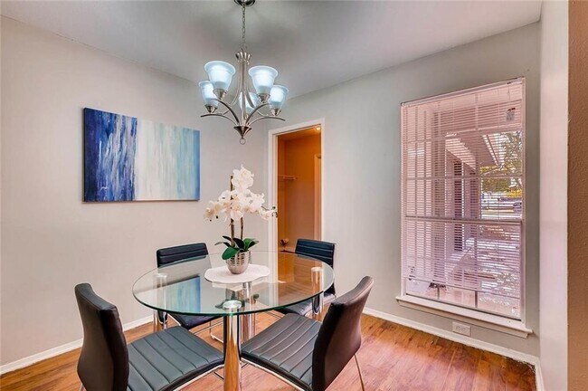 Building Photo - 9407 Quail Meadow Dr