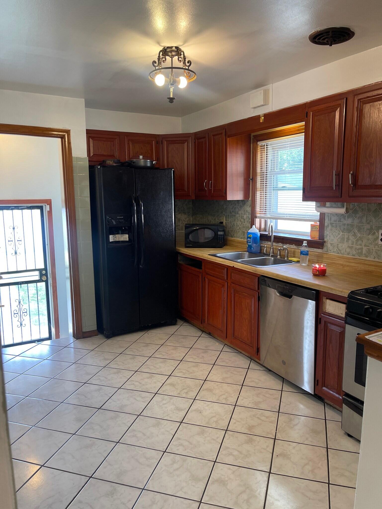 Kitchen - 3537 W 75th Pl