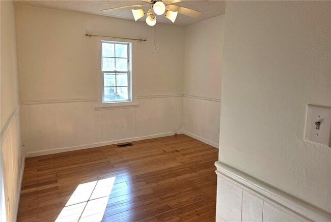 Building Photo - 115 Woodberry Ct