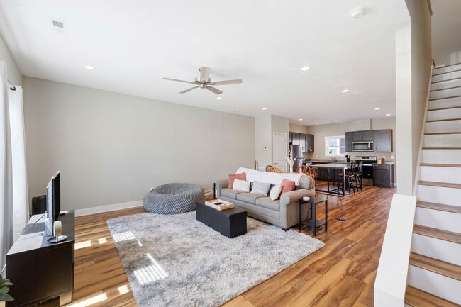 Building Photo - Brand New Townhouse Development in Blacksburg!