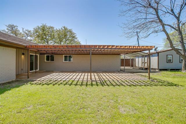 Building Photo - 6940 Bal Lake Dr