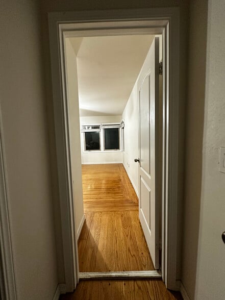 Building Photo - 993 Contra Costa Dr